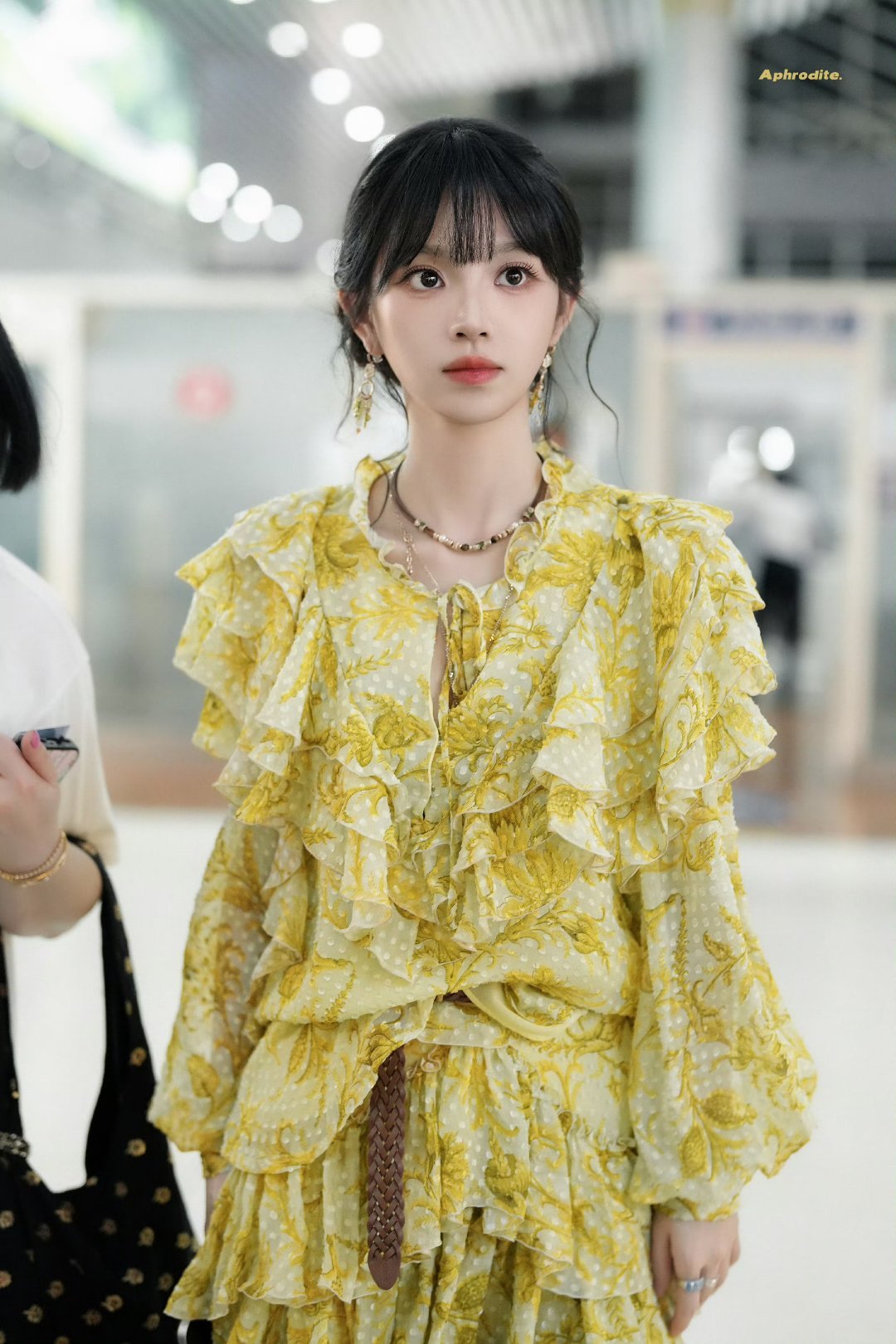田曦薇出发新加坡期待这个田曦薇Gucci活动啊 