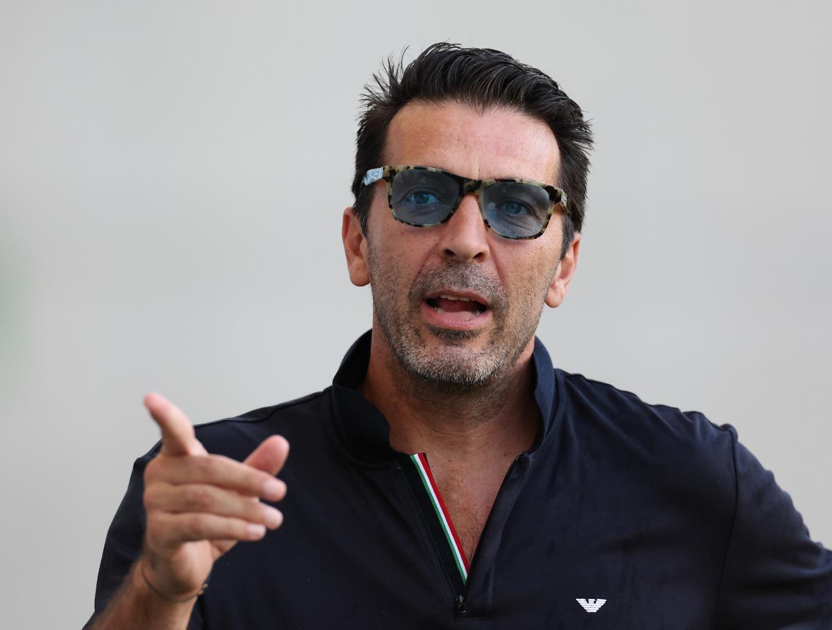 【布冯、阿莫鲁索、贾凯里尼聊图多尔下课】

布冯：“图多尔是一位优秀的队友和朋友