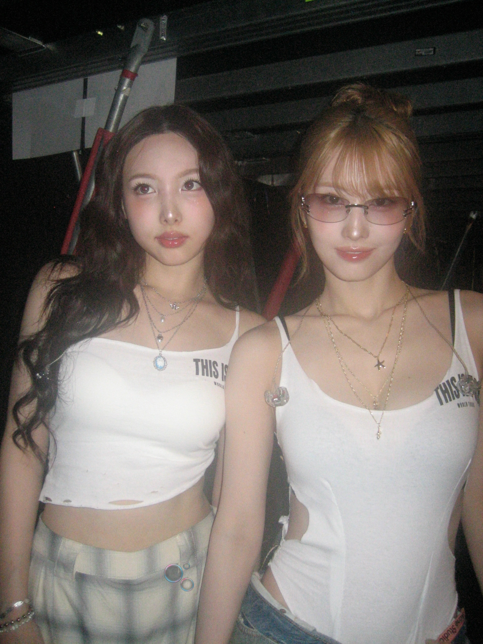 嗑颜bot 🐰🍑🪽 摸脸权威🫶🏻 