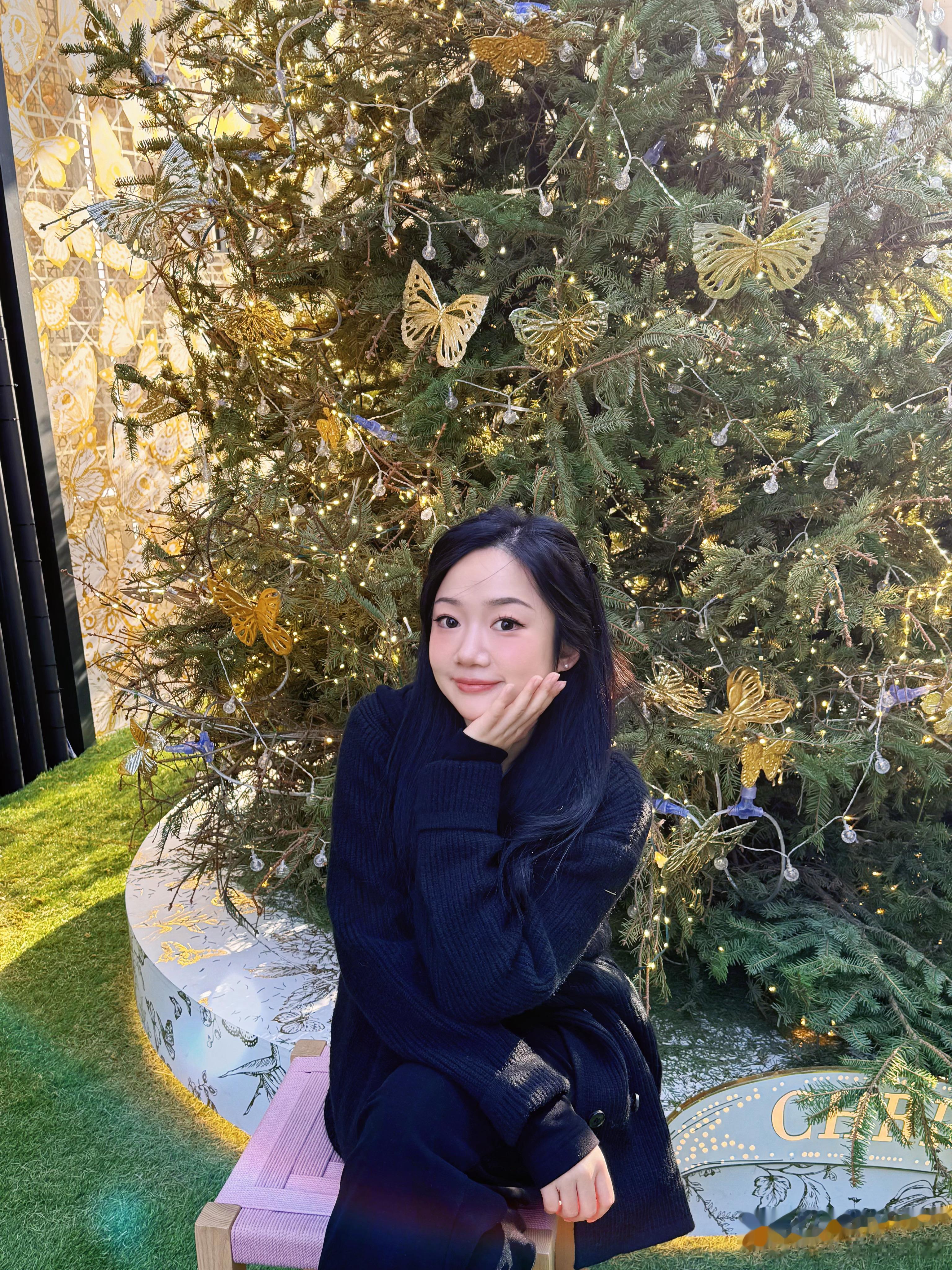 小星星的快乐plog✨有大家问的比较多的衣服分享✨来夸夸我自学进步缓慢的拉花☕✨