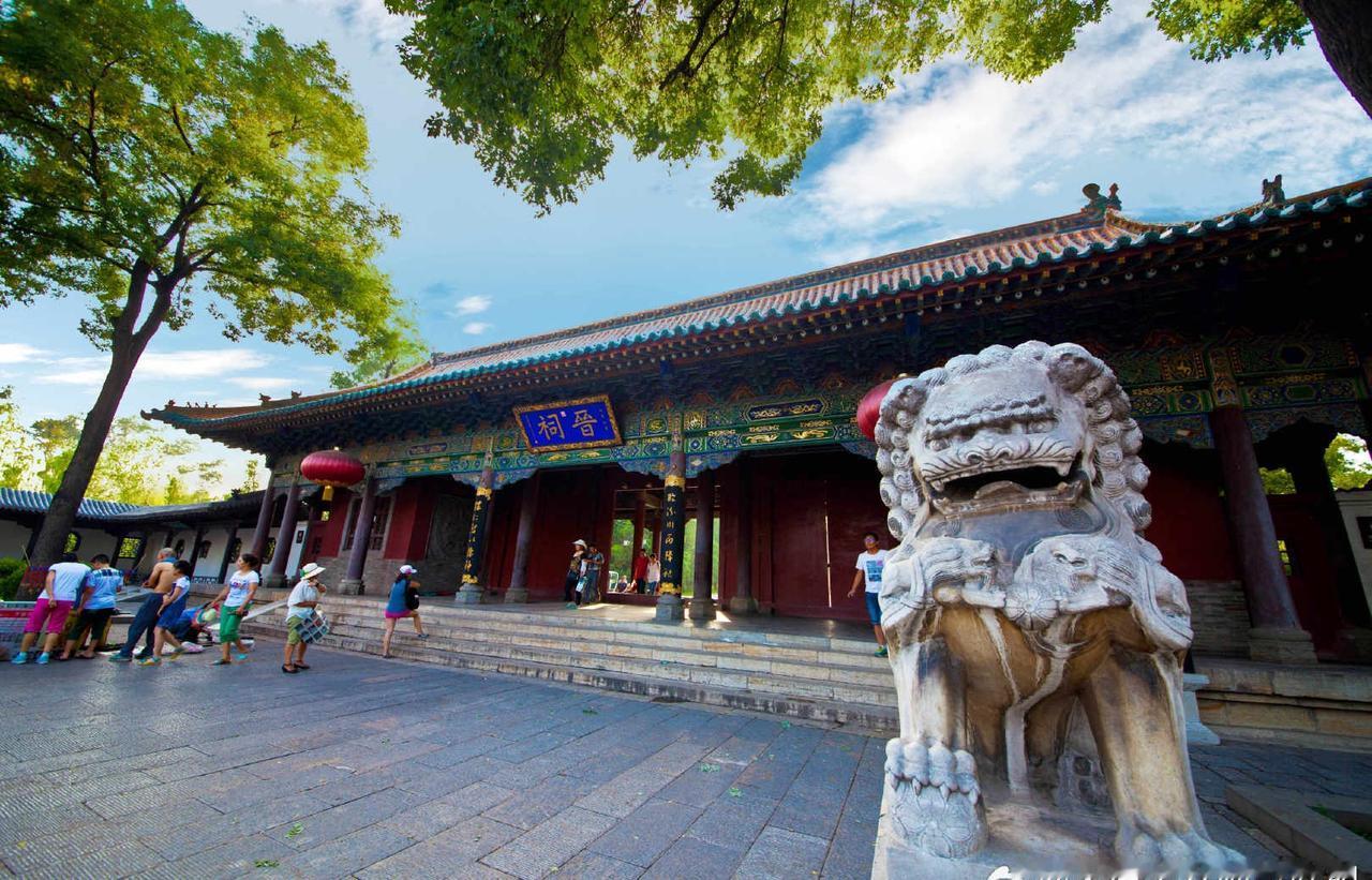 近日，记者实地走访，留在我们记忆深处的难老泉流水潺潺场景重现于游人眼前。根据监测