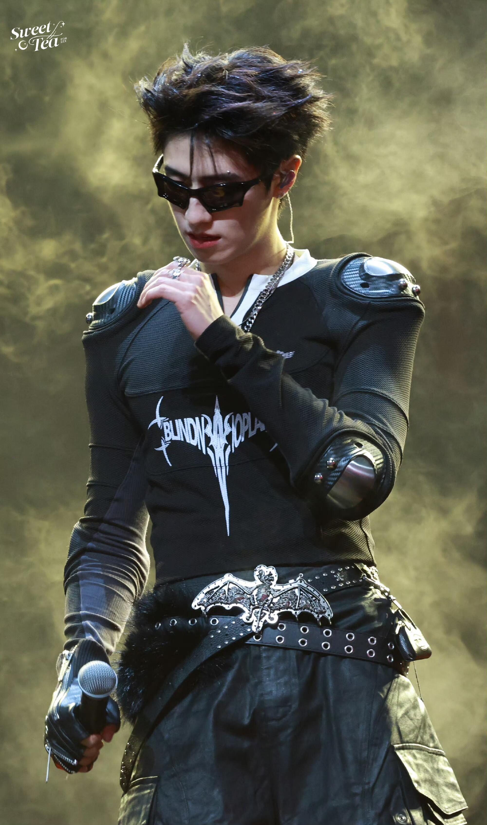 朝天门输了谁懂，这样的朱志鑫真的好帅帅到让人流鼻血 