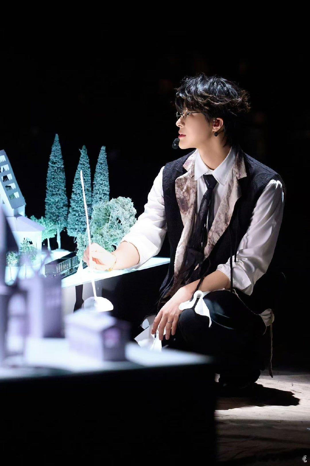 北京卫视中秋晚会第二波阵容官宣蒋敦豪有着与麦田深深的羁绊，他的音乐风格里也处处散