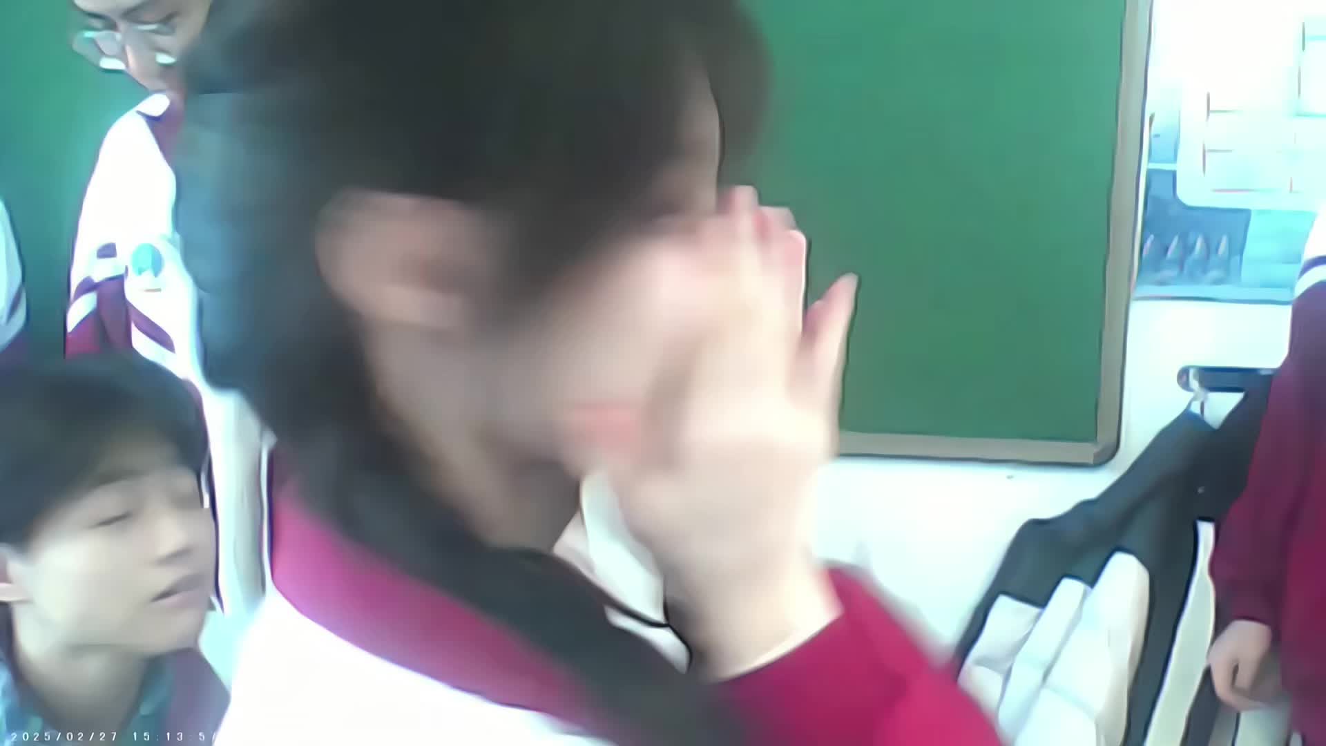 青春是一本太仓促的书（小姐姐: ）
