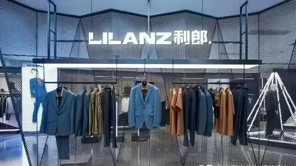 雅戈尔衬衫、报喜鸟西装、劲霸夹克，不是谁吹出来的，是老百姓穿出来的。
你买的不是