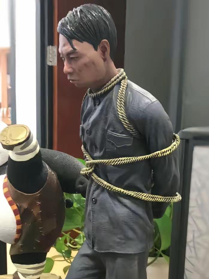 百年周星驰。
他的电影，基本上每个人都可以找到自己的位置