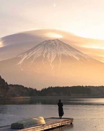 ²⁰²⁵/₅.₇ 人只有知道自己无知后，才能从骨子里谦和起来，不再恃才傲物，不再