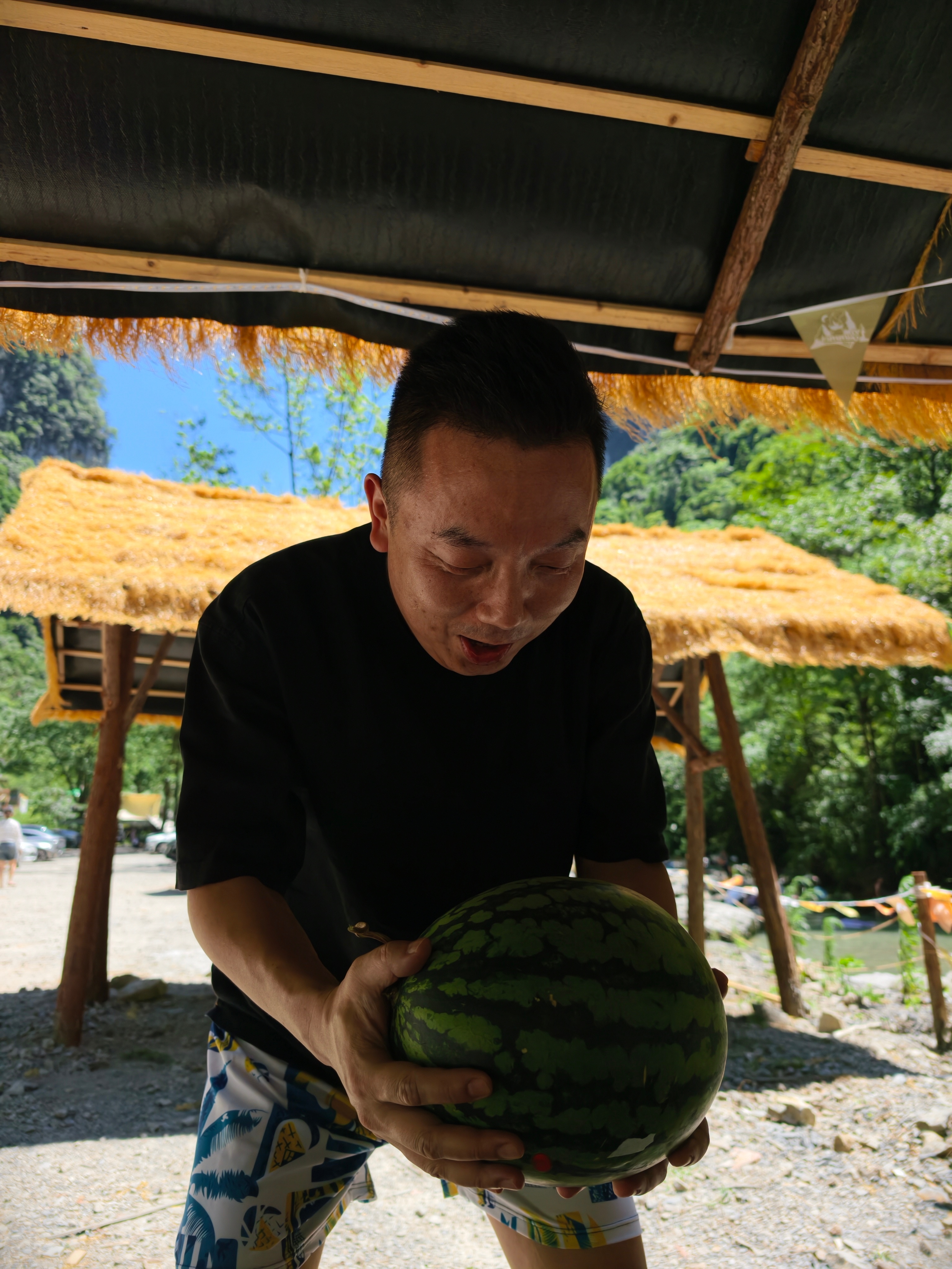 哪个说的脑壳可以开西瓜 哈哈哈哈哈哈哈 