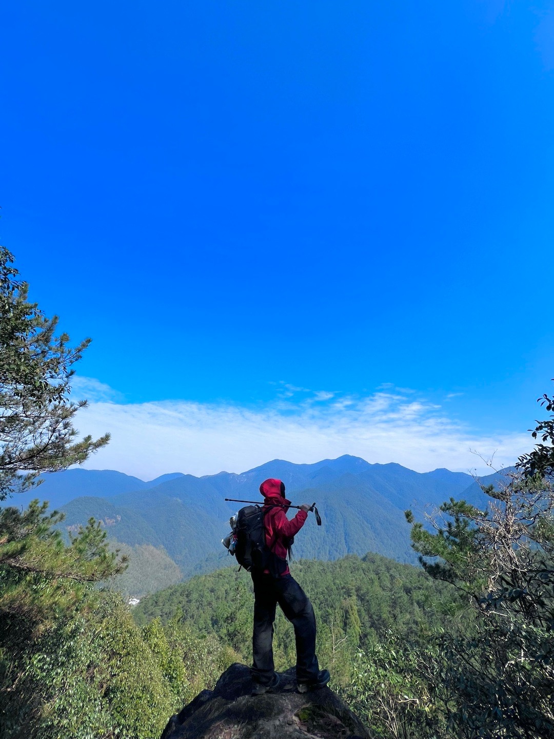 我真的好想好想好想爬山想谈个山东的男朋友一起爬泰山想谈个安徽的男朋友一起爬黄山想