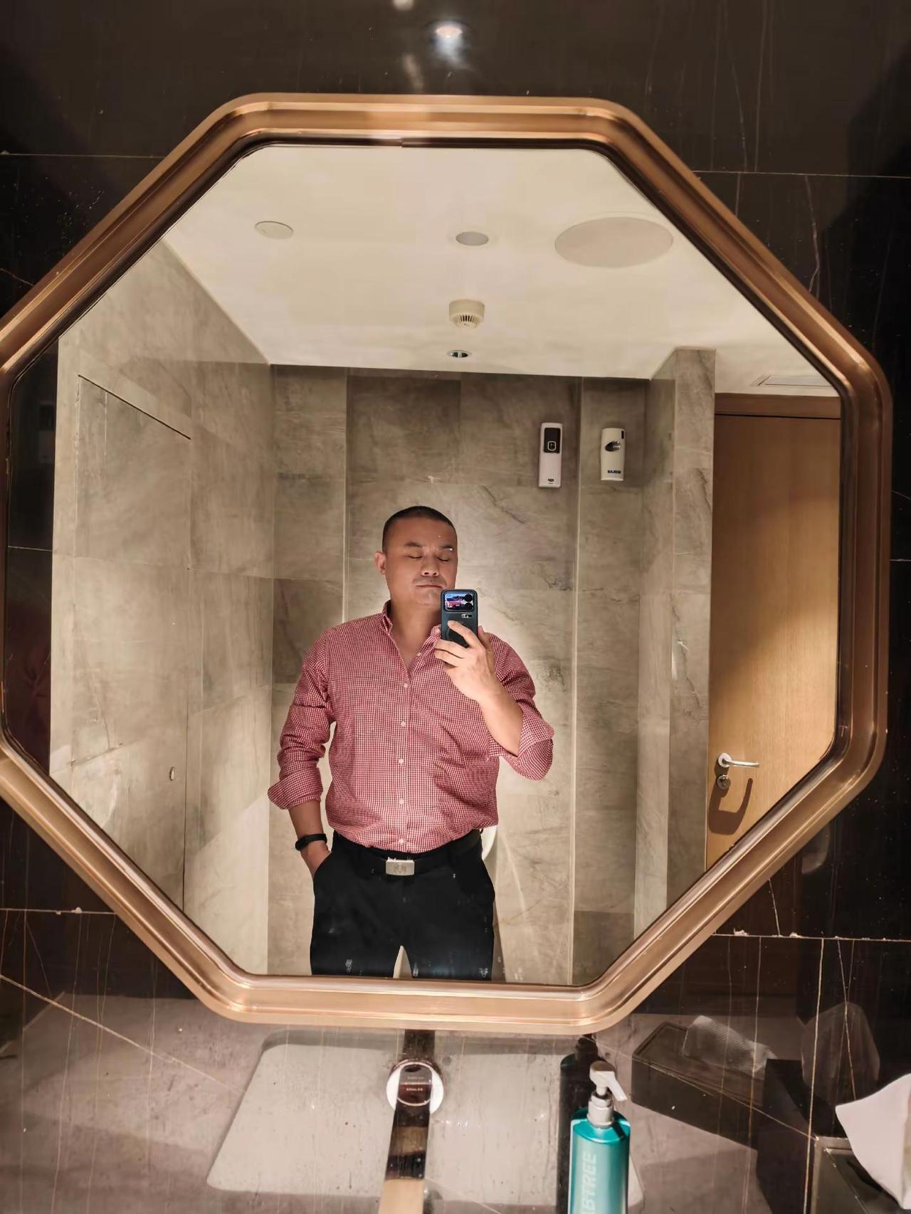 魔镜魔镜……男模爱好者 西服是男人最好的医美 镜子里的帅气 bro懂我的穿搭