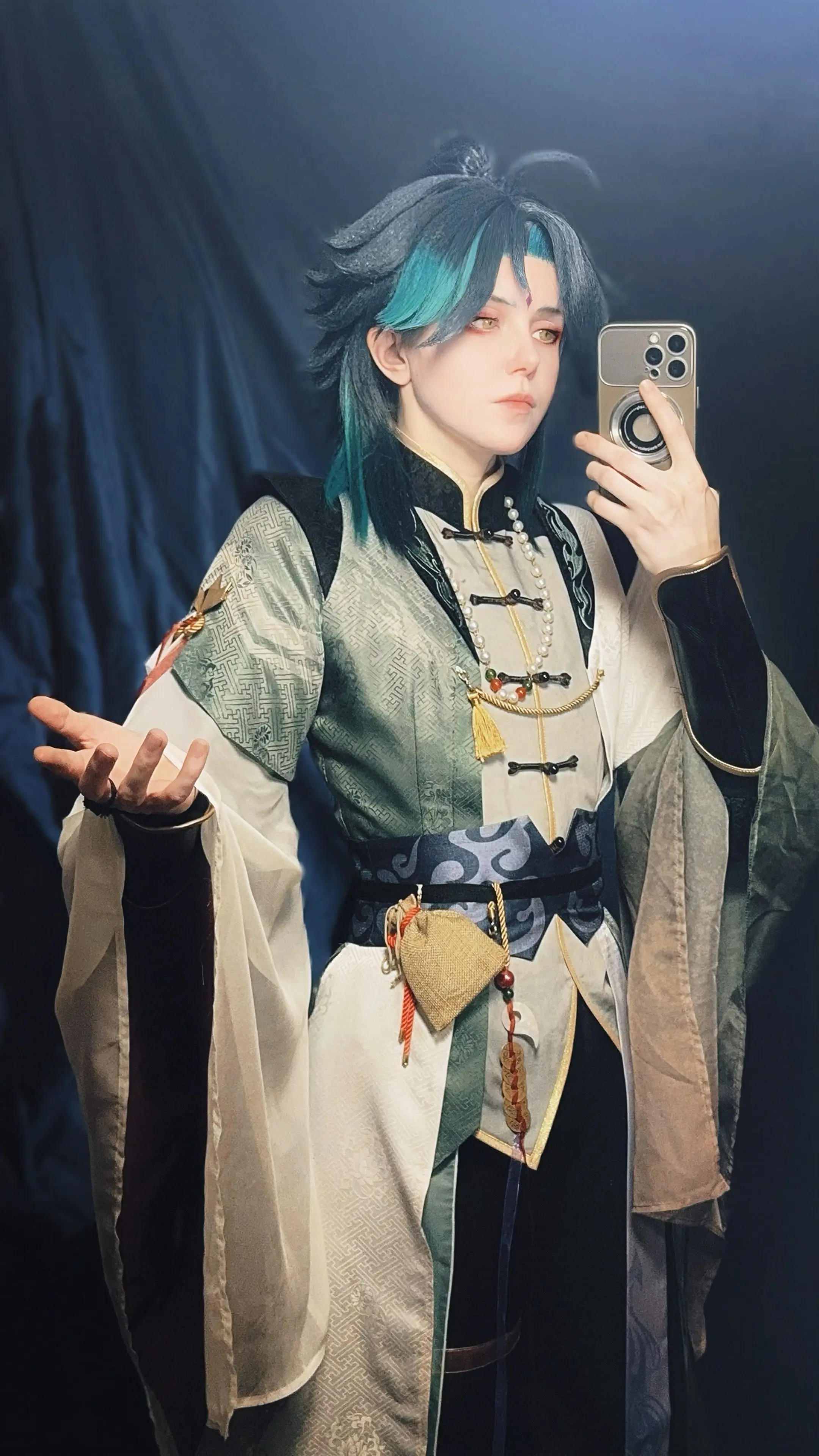 1.18 重庆梦乡! 在钟离旁边找我！衣服