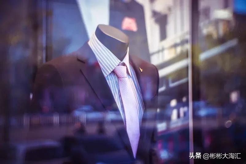 能不能用攒的钱买名牌，这事儿真得好好琢磨。有人觉得名牌是身份象征和品味体现，像为