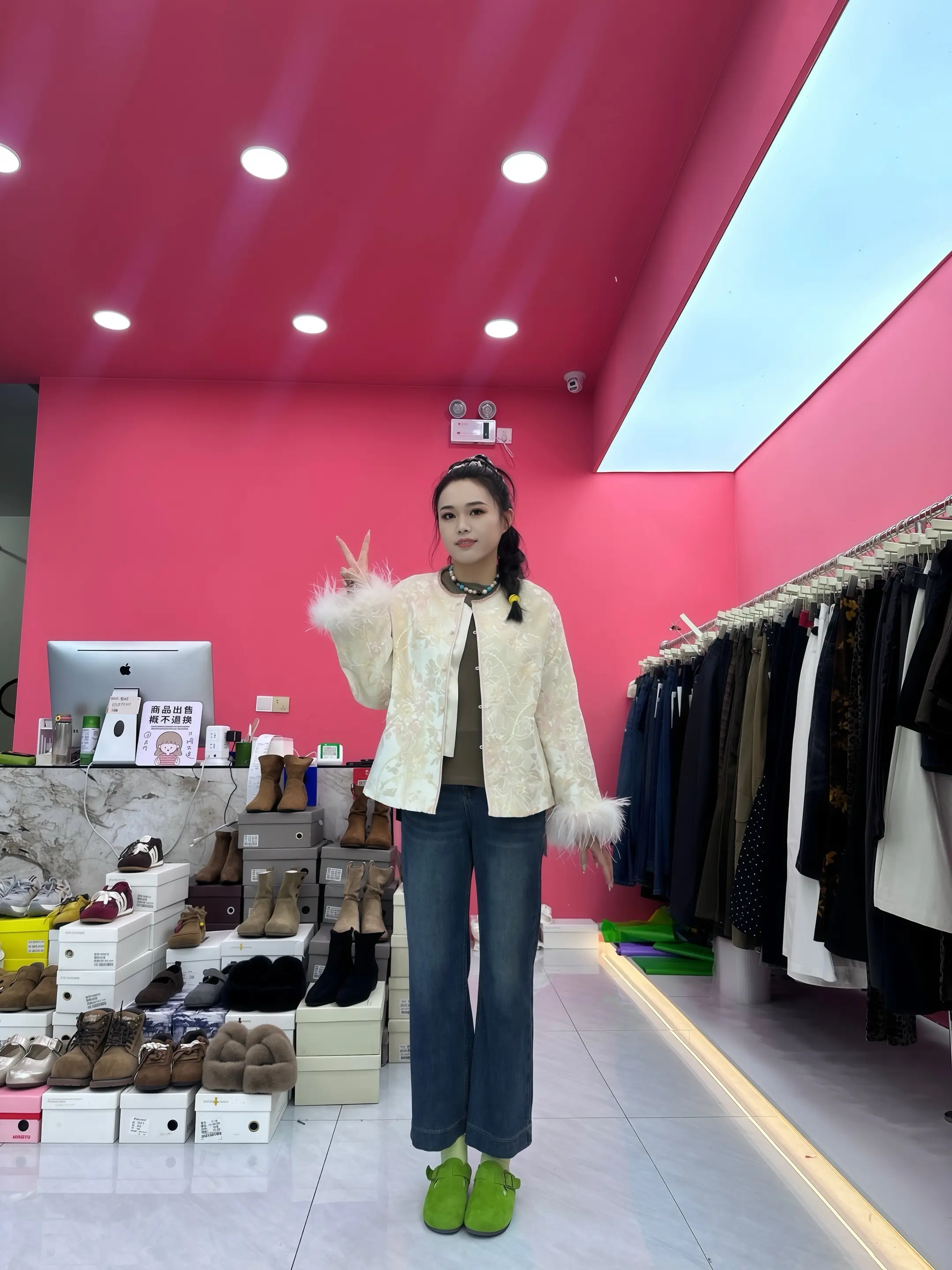 祝我们， 都有勇气结束消耗自己的关系，也有胸怀感恩那些中途退场的过客...