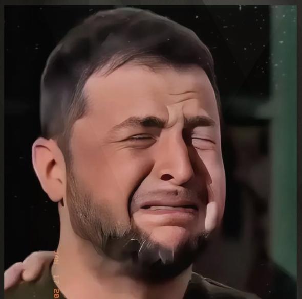 早知今日何必当初！四年前乌克兰从上到下全迷西方，觉得欧美啥都比自家好，泽连斯基还