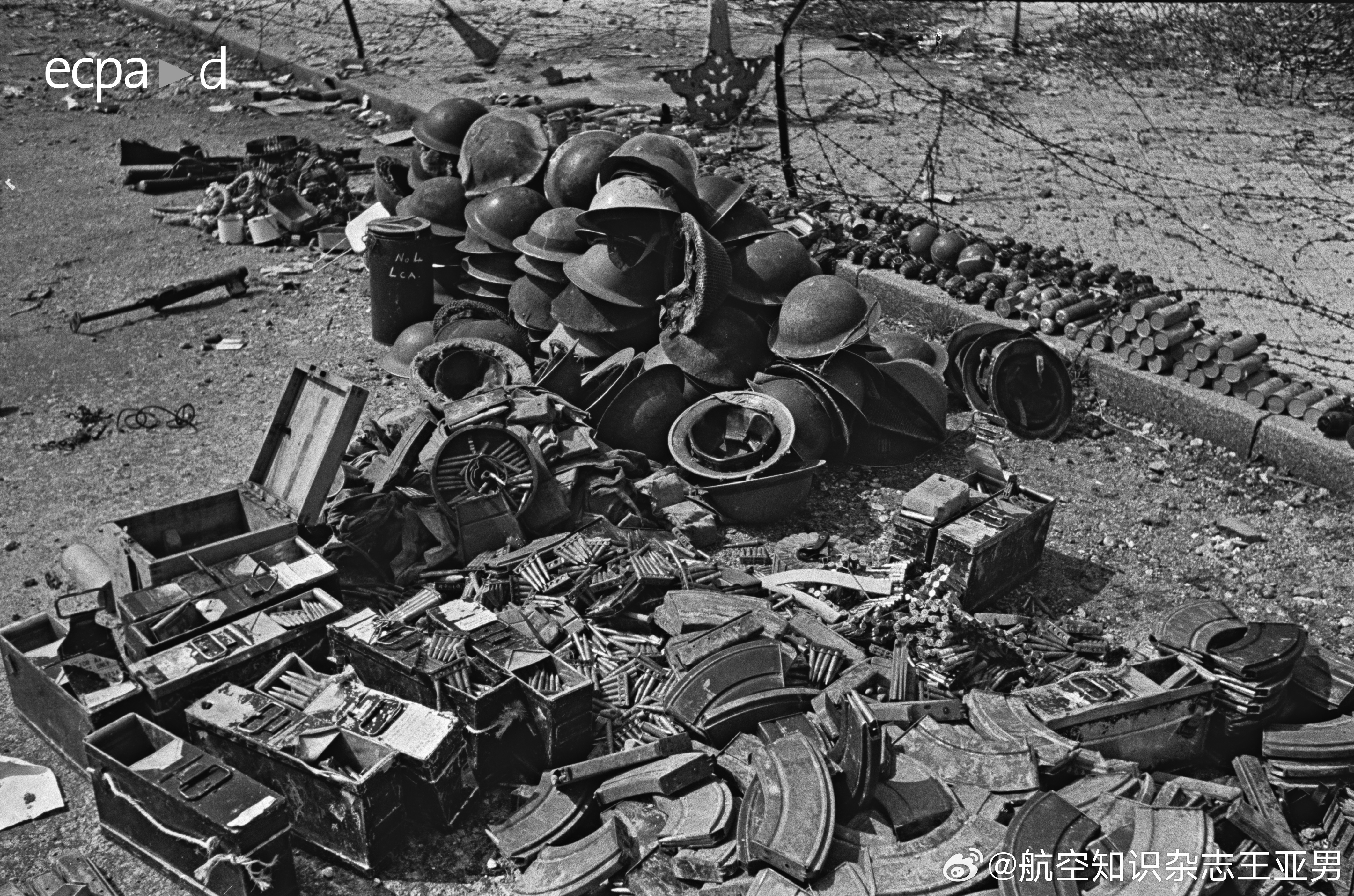 1942年8月19日，盟军在西欧发起的迪耶普突袭失败之后，法国北部迪耶普海滩上堆