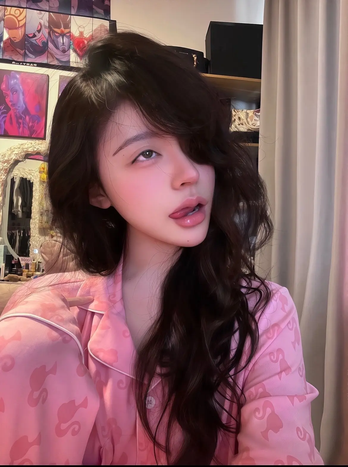 浅擦一下hhh，哪个腮红好看一点儿！