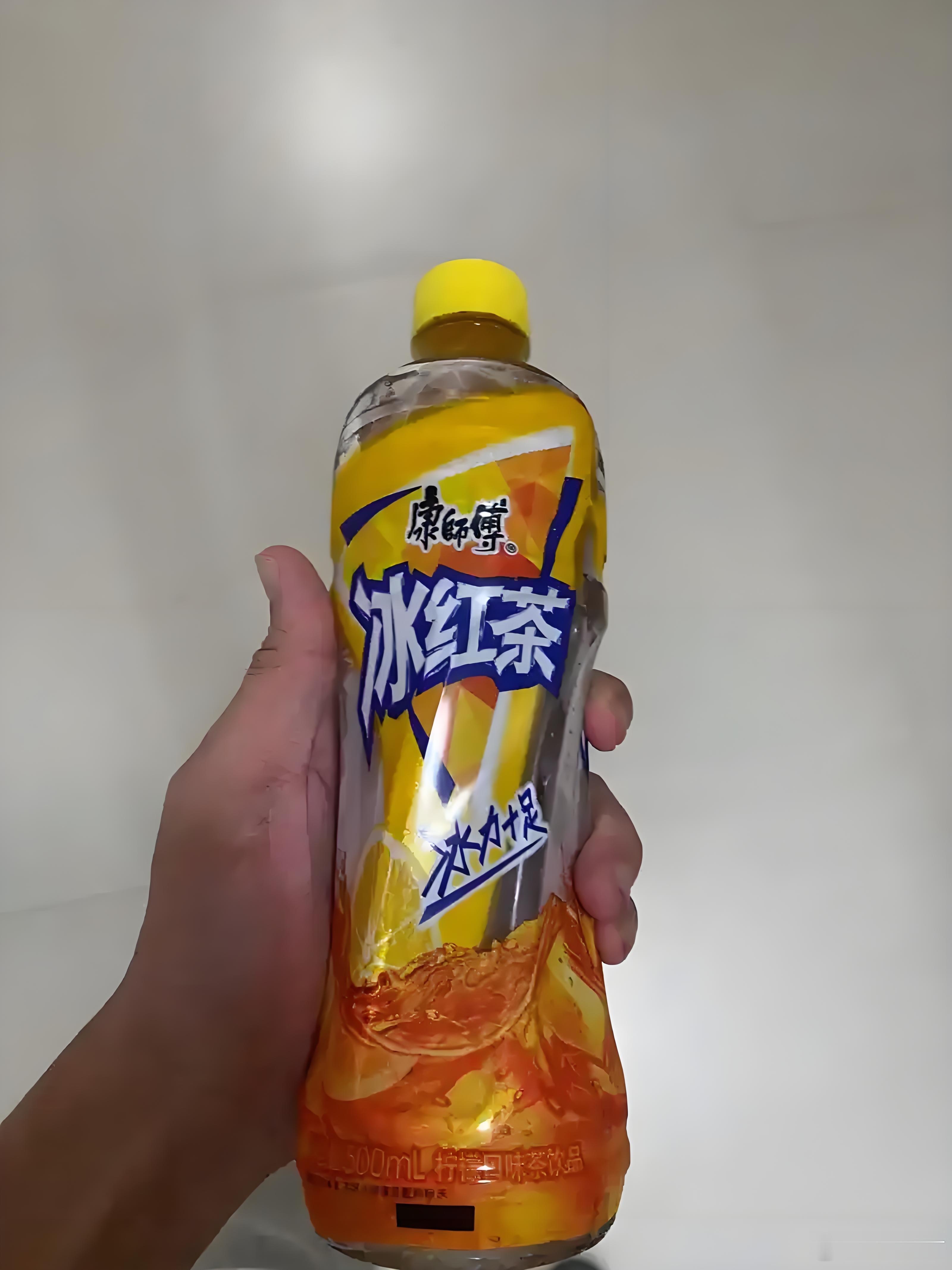 有些饮料火的时候满大街都是，过两年就难觅踪影；冰红茶却在货架上稳稳待了30年，而