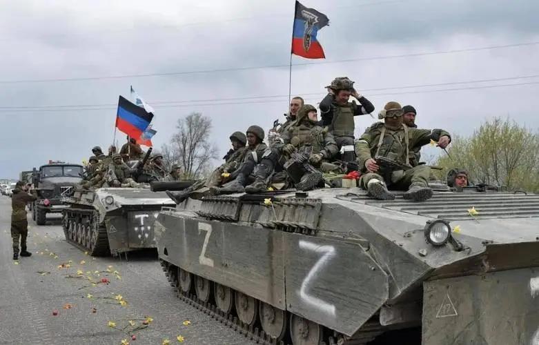 俄罗斯连乌克兰都打不赢，为何依然被公认为世界第二军事强国？不知道大家发现没有，现