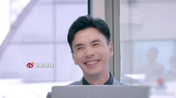 柏栩栩被易立竞盯上了 易立竞在《令人心动的 offer》观察室也太会整活了吧！一