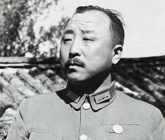 1949年，卫立煌为保85岁家母求助朱德，朱德深感棘手，转而请教毛主席。毛泽东看