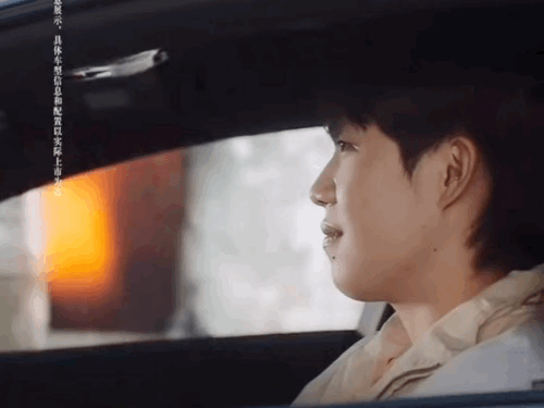 梅赛德斯-奔驰品牌新锐大使王楚钦 喝点咖啡☕️ ​​​