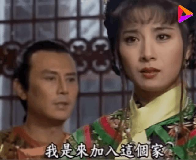 也理解，给不起钱只能给情绪价值了好温和的吧发小觉得未婚妻跟兄弟穿情侣装，拍双人照