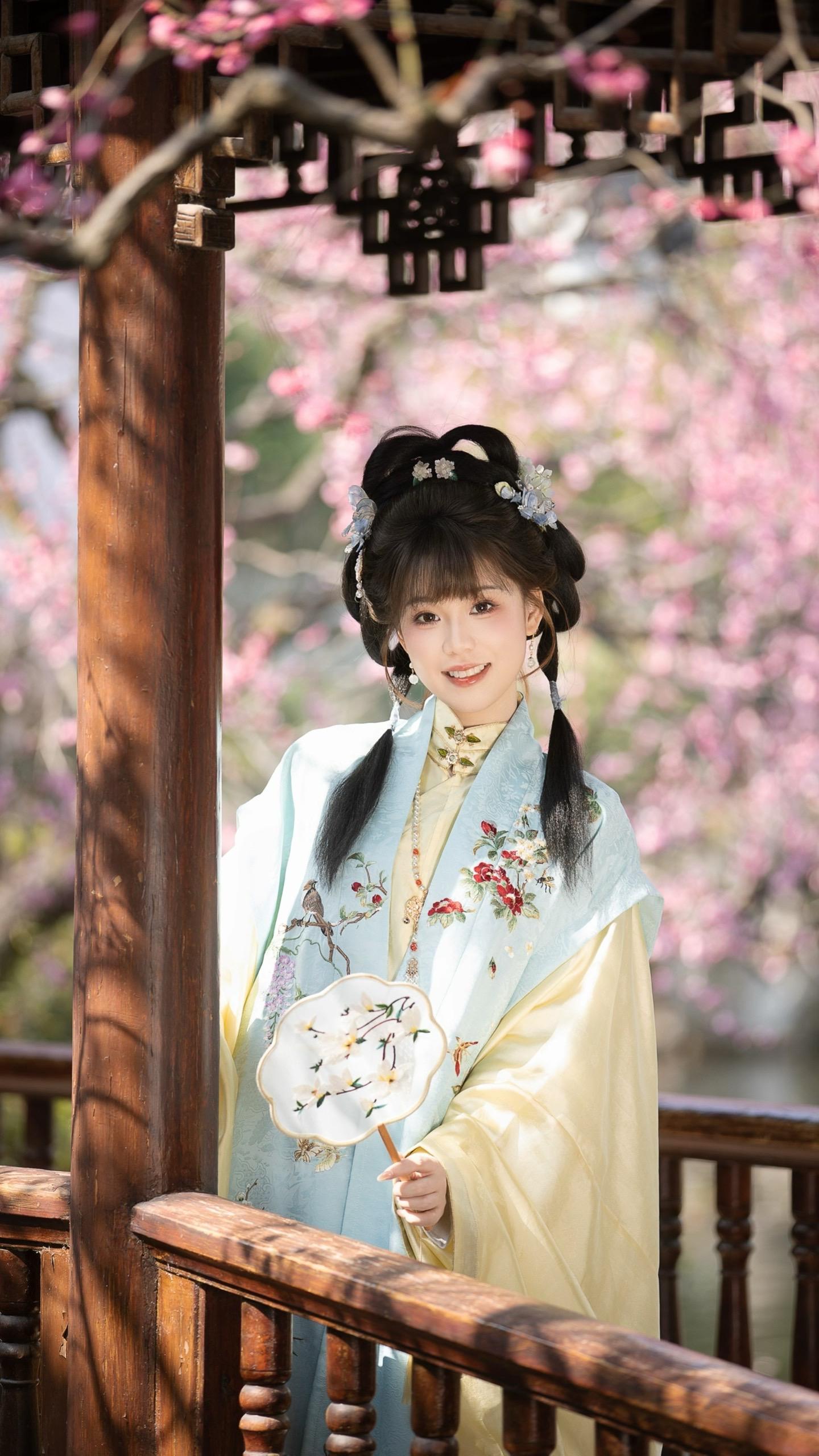 又是一年春～ 跟着春晚贺花神之梅花。