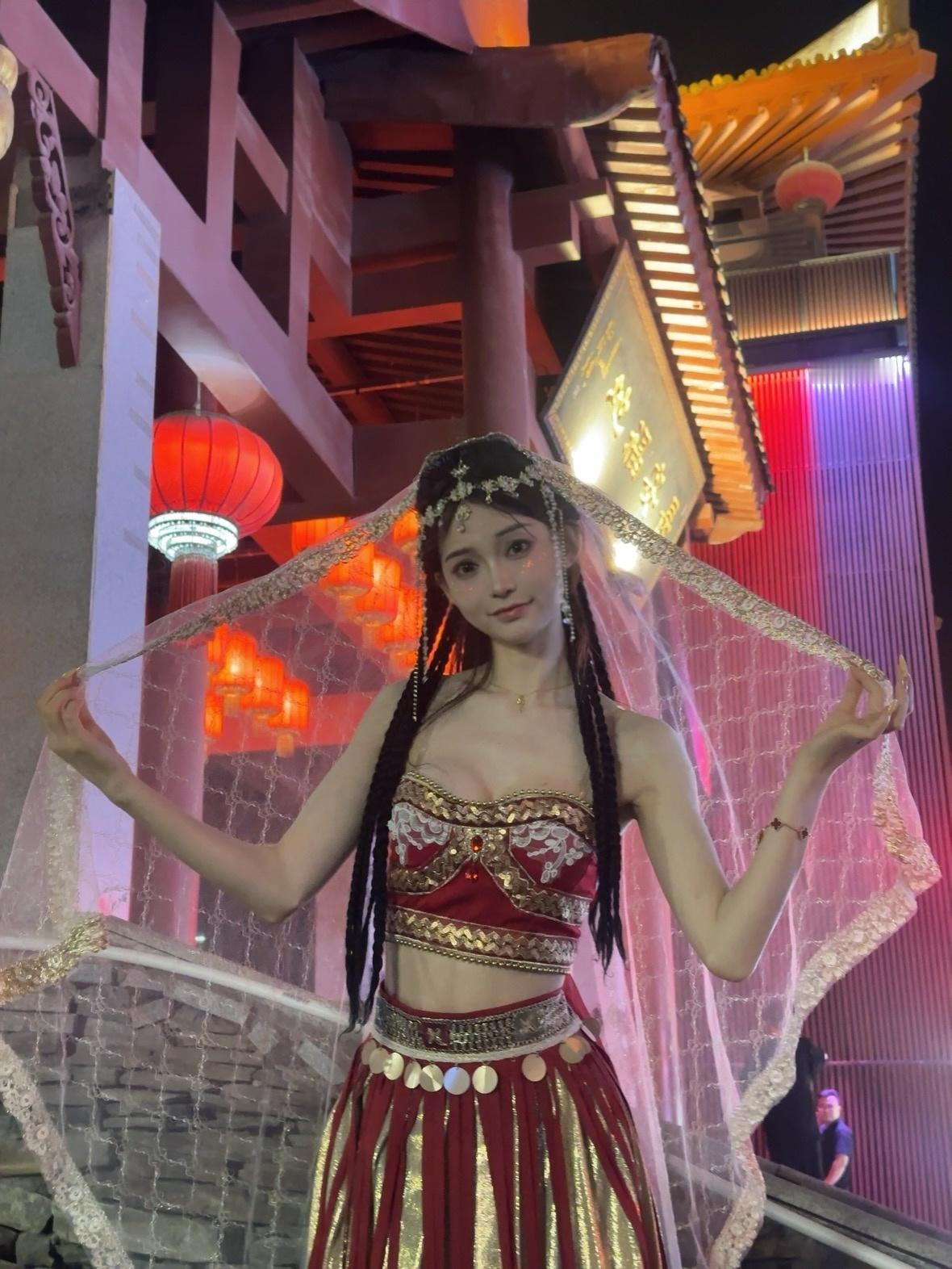 今天做西域公主  ​​​