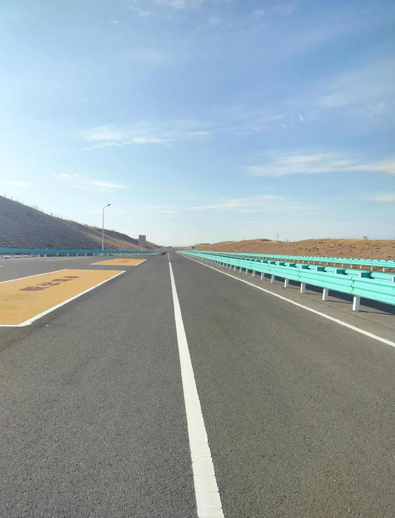 近日，中国路桥蒙古分公司同蒙古国道路与交通部签署了一系列公路项目EPC总包合同，