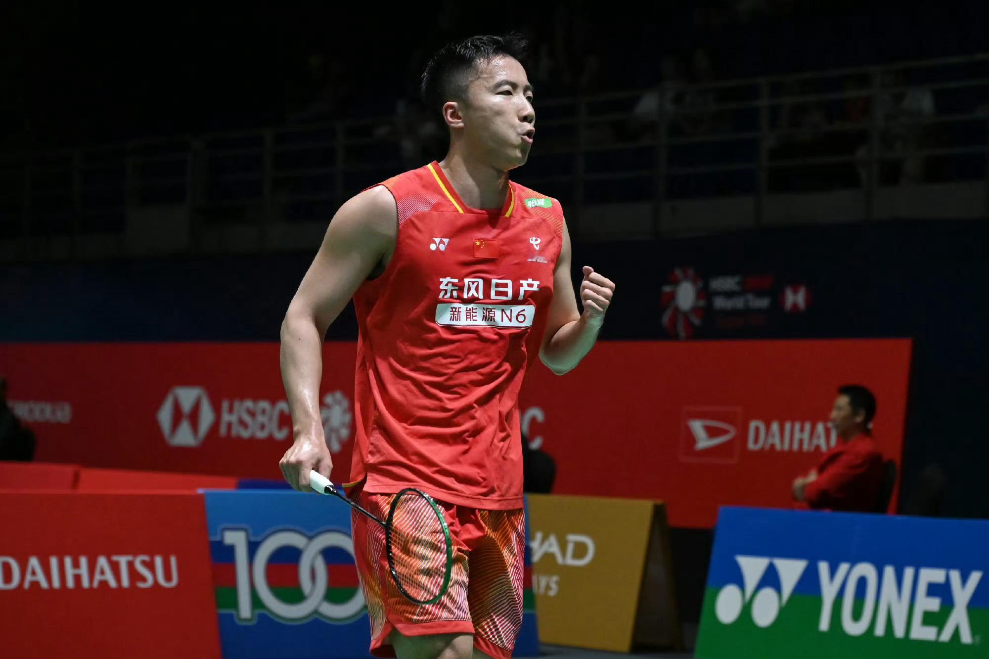 2026年中国羽毛球大师赛 陆光祖21-3, 21-5用时24分钟击败王悦航晋级