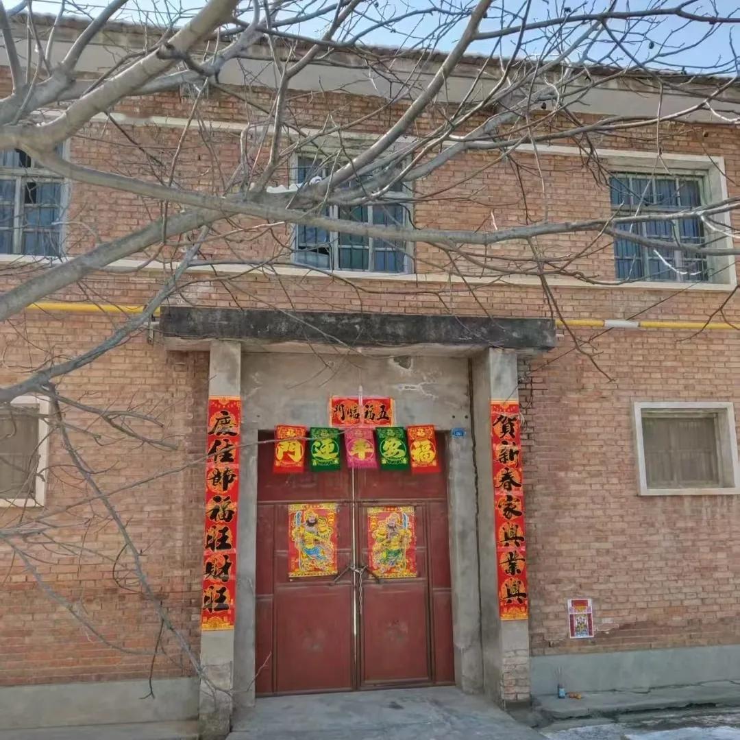 为什么男人对回老家有那么大的执念？这是我见过最好的回答，没有之一：
因为老家地下