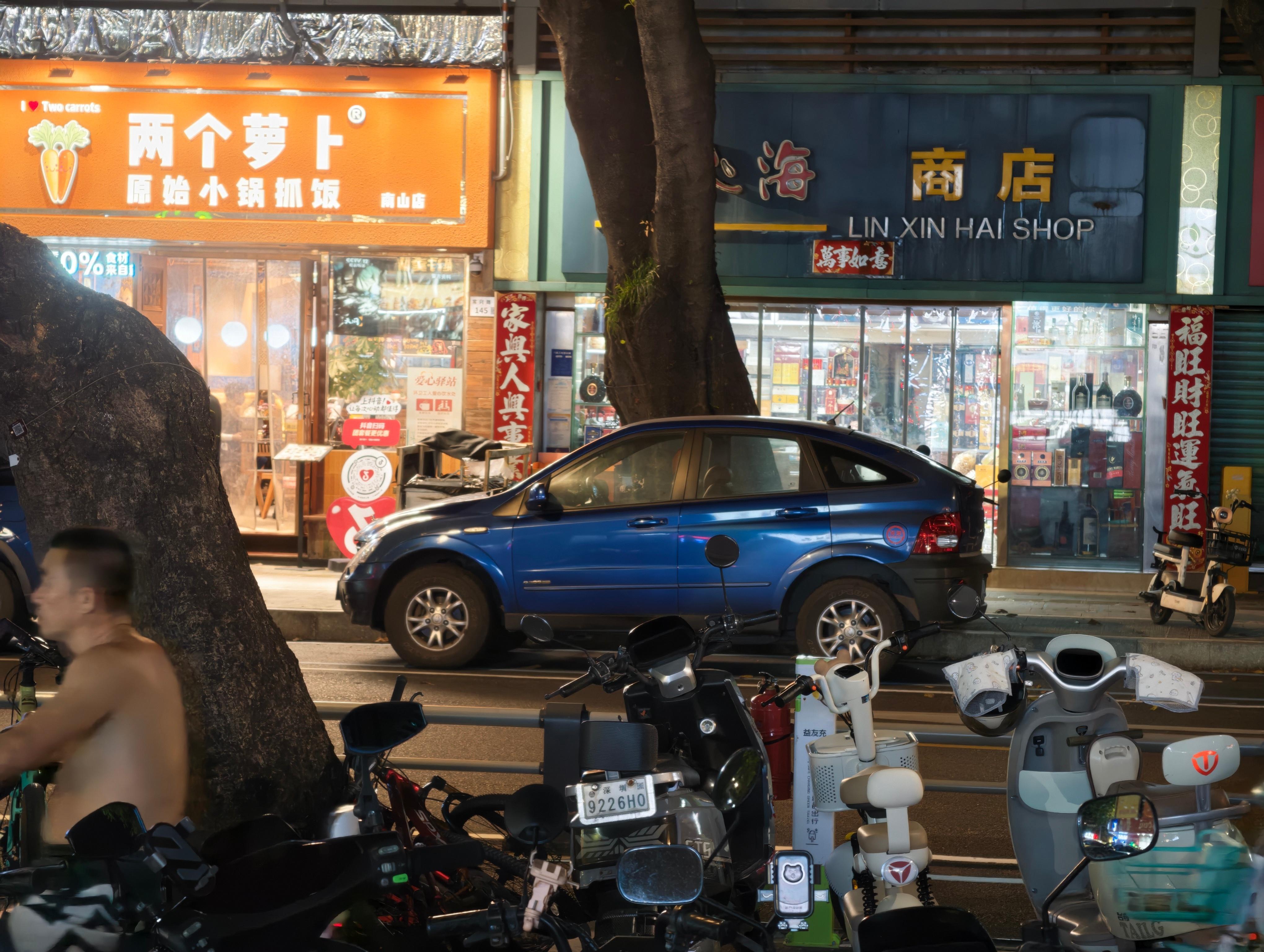 能认识这台车的人，孩子都能打酱油了吧？！大v聊车  ​​​