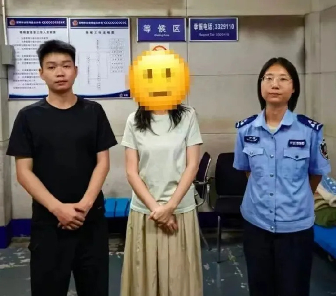 【黎某某网上公然侮辱张桂梅校长被行拘】近日，云南昆明公安机关，依法查处一起在互联