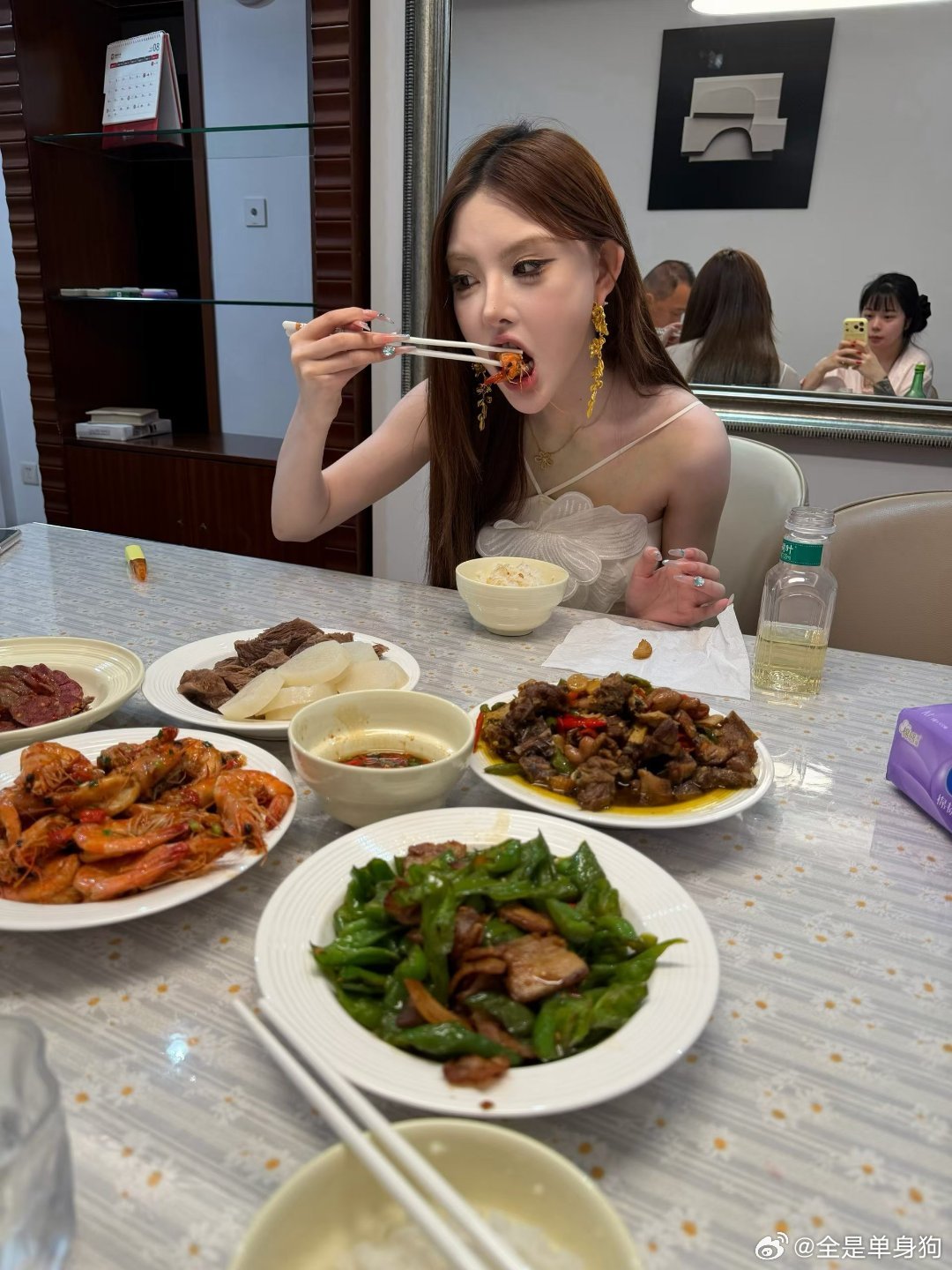 奔波苦的一批  路过武汉也没时间去见见朋友 咸宁