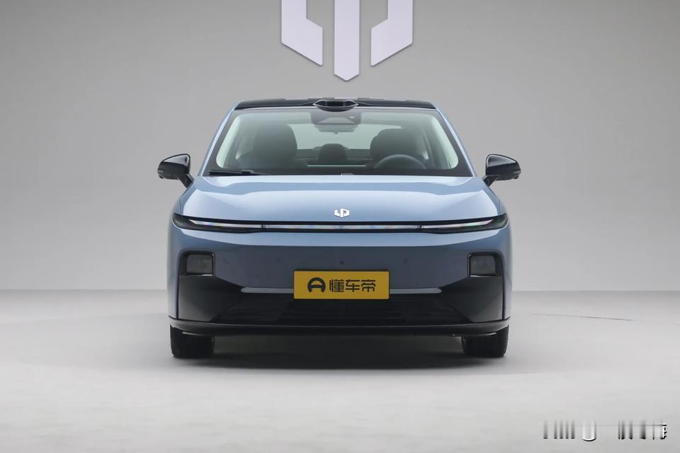 2025年买车不纠结，就按这几个口诀选：
要面子——买雷克萨斯LM
要舒适——买