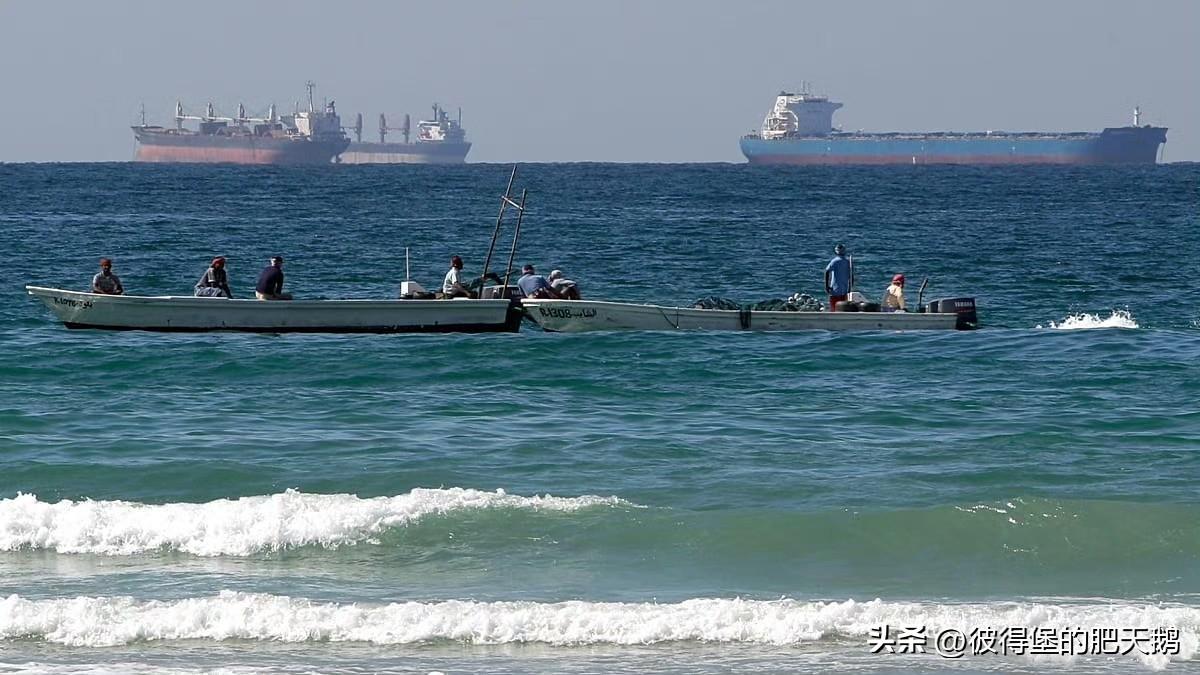 #伊朗总统向邻国道歉# 
没办法，咱就这VVIP待遇，咋，酸啊？
[摊手][摊手