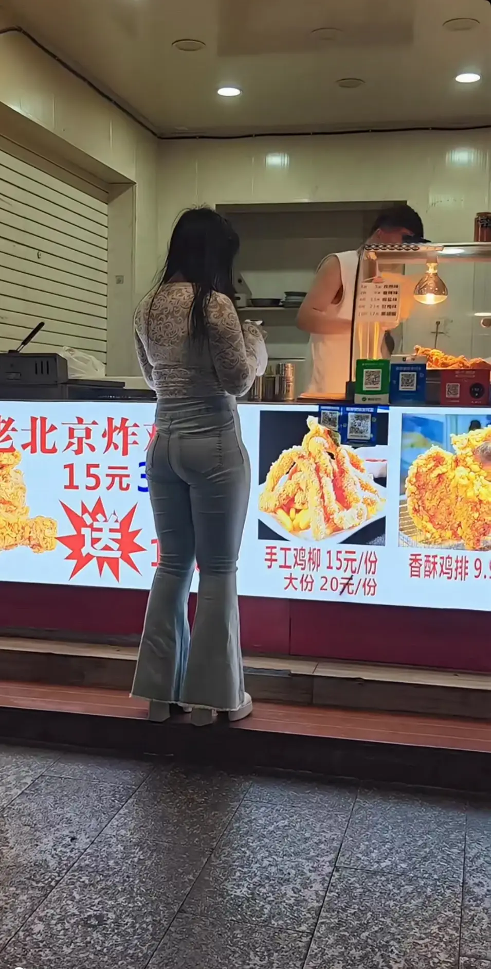 美食 街边 强烈推荐 腿长