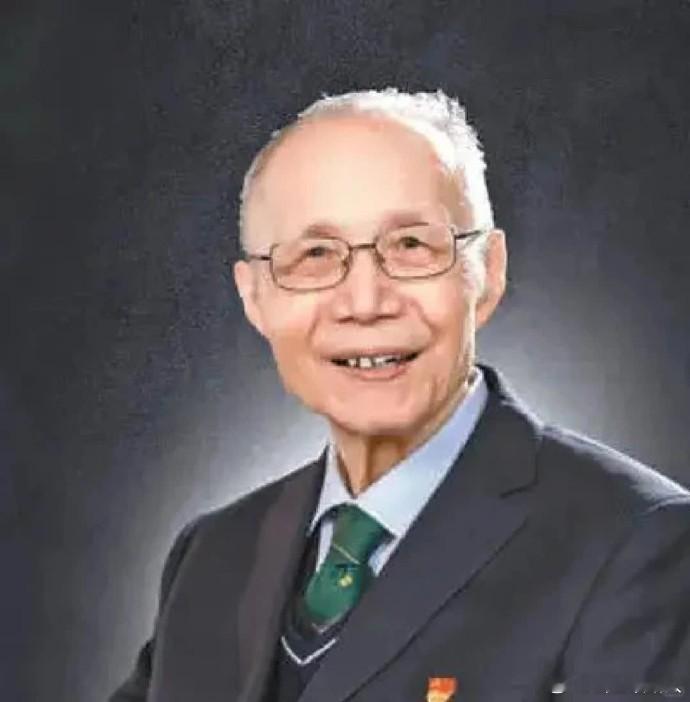 请为伟大的科学家顾诵芬停留一秒钟！    他可是歼8系列之父，两院院士，飞机设计
