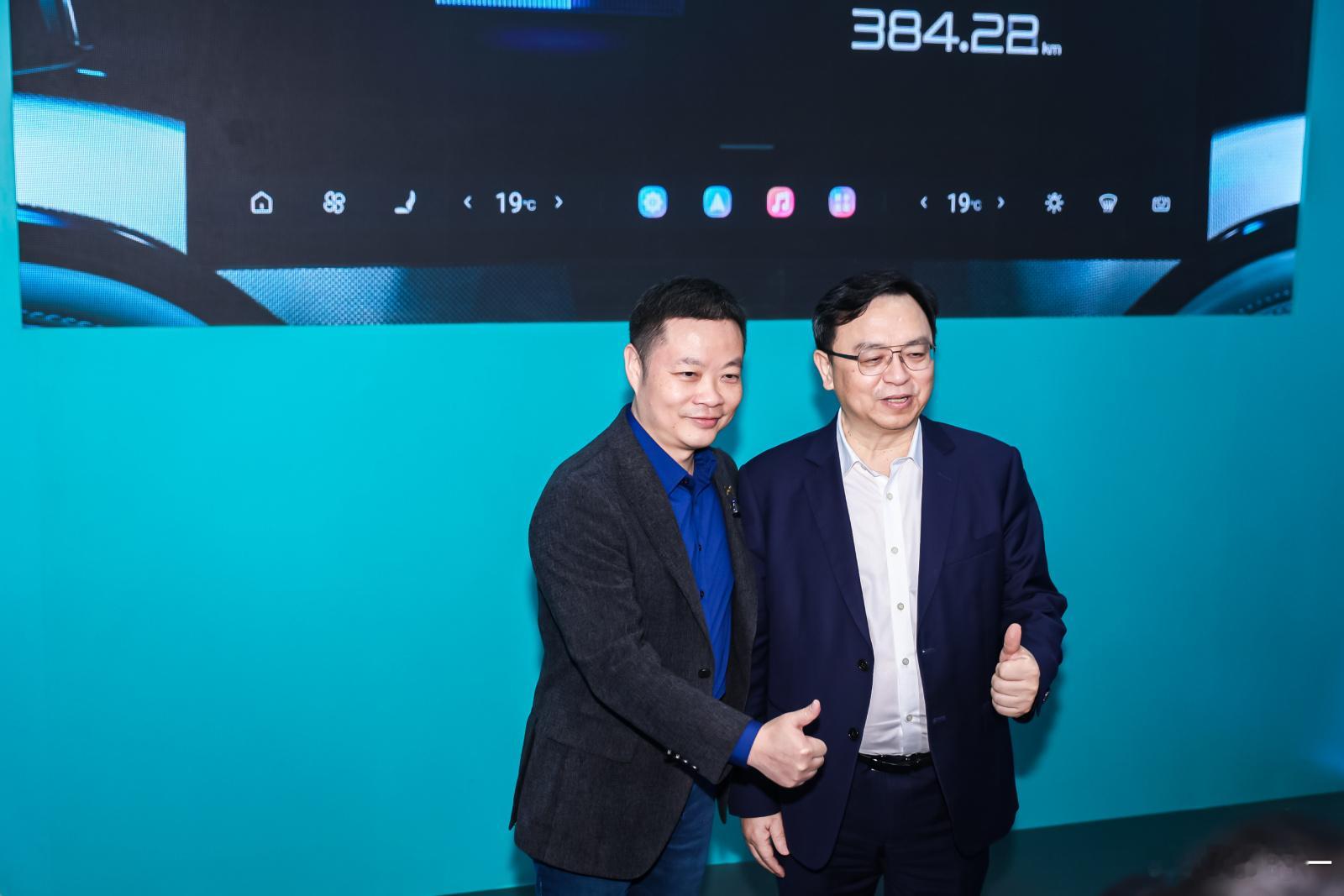 【北京车展比亚迪展馆人气爆棚，观众体验成亮点】2026北京车展E3馆成热门打卡地