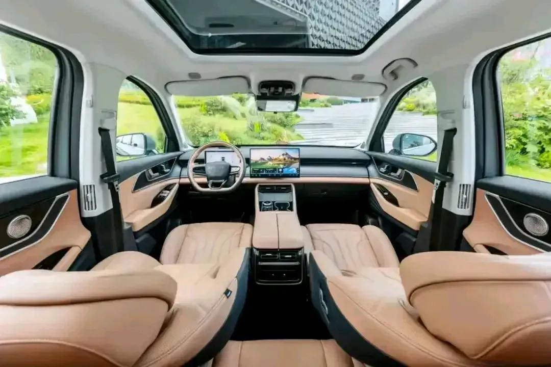 万万没想到！外媒竟然这样评价中国车：
中国车——不研究发动机；
中国车——不研究