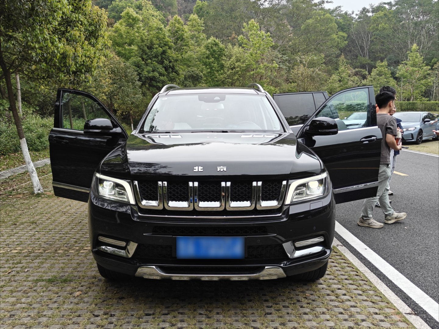 害得4.0 V8双涡轮大奔[赞][doge] ​​​