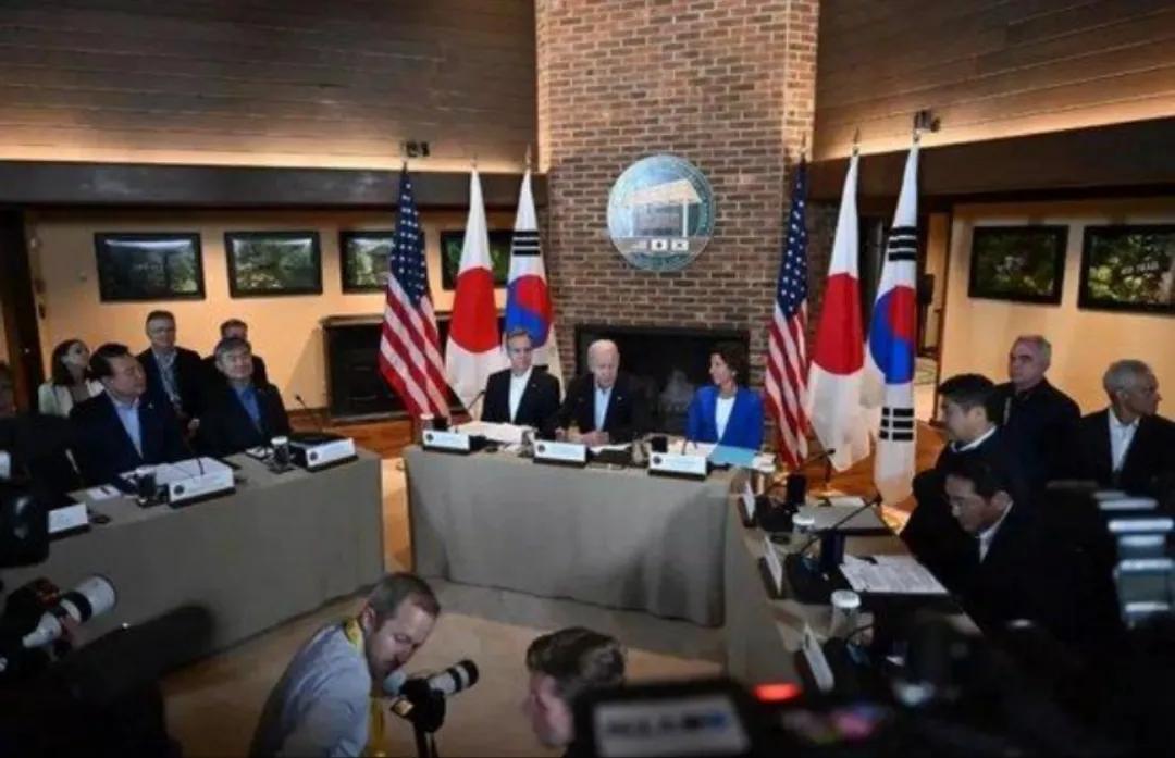 “戴维营会议”将会是历史性事件。8月19号美国终于实现了它在亚洲成立“北约”军事