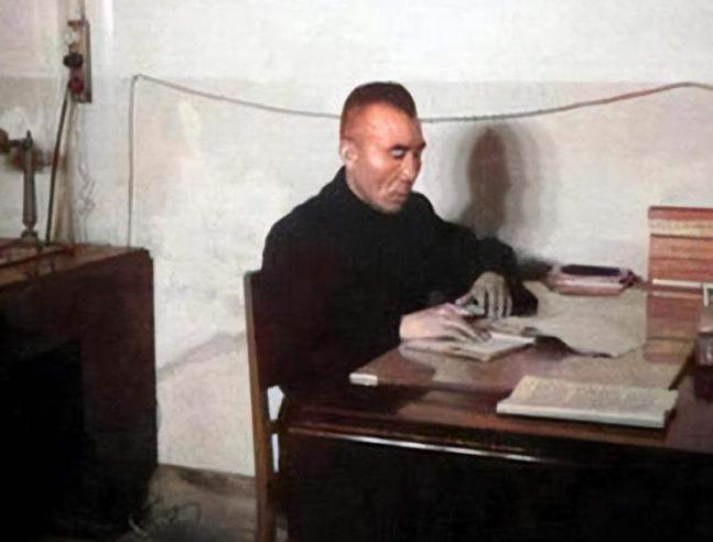 1959年，王耀武被特赦以后娶了个女教师。他以为两人恩爱，却到死都不知道女教师背