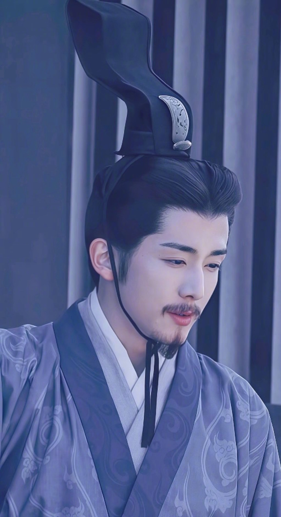 张新成闯进文臣赛道了《秦谜》预告里的芈元，温润如玉，又心思缜密；清隽沉稳，又暗藏