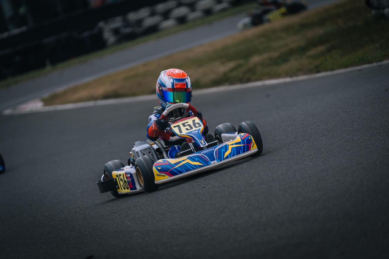 在我看来，CRKC和CKC本质的区别，不是谁更“高端”，而是谁在定义“比赛应该让