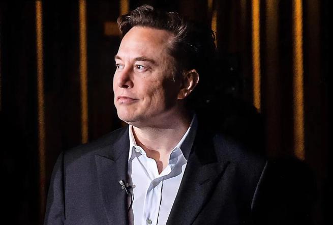 中国未来最大敌人，不是特朗普，而是即将手握万亿美元的马斯克

很多人一提“对中国