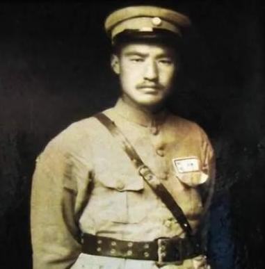 1949年10月初，马步芳逃到台湾后，蒋介石以“擅离职守”撤了他所有职务。马步芳