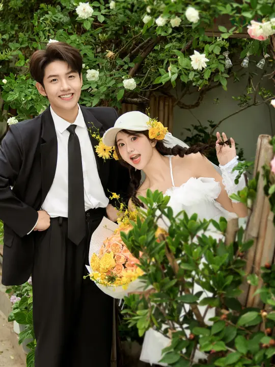 街头邂逅浪漫 | 元气满满的森系婚纱照💐