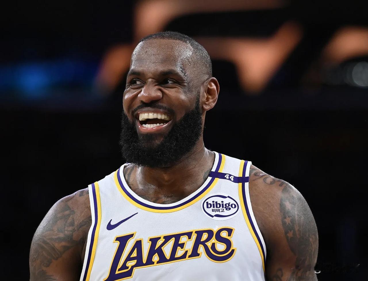 NBA这么多年，好像只有詹姆斯可以一直掌控自己的命运

2014年-2018年在