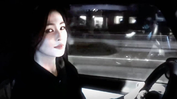 白鹿手握方向盘A到爆了 白鹿把妹白鹿把妹，白鹿手握方向盘A到爆了，谁懂妥妥的老公